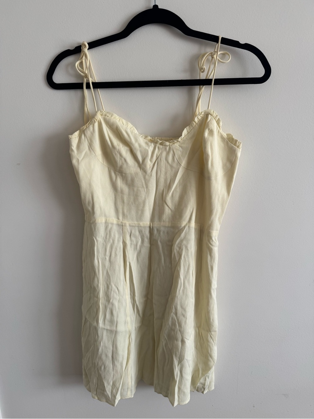 Aritzia Wilfred Whipped Butter Tie-Shoulder Dress - Picture 2 of 5